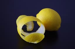 Zitronenschale